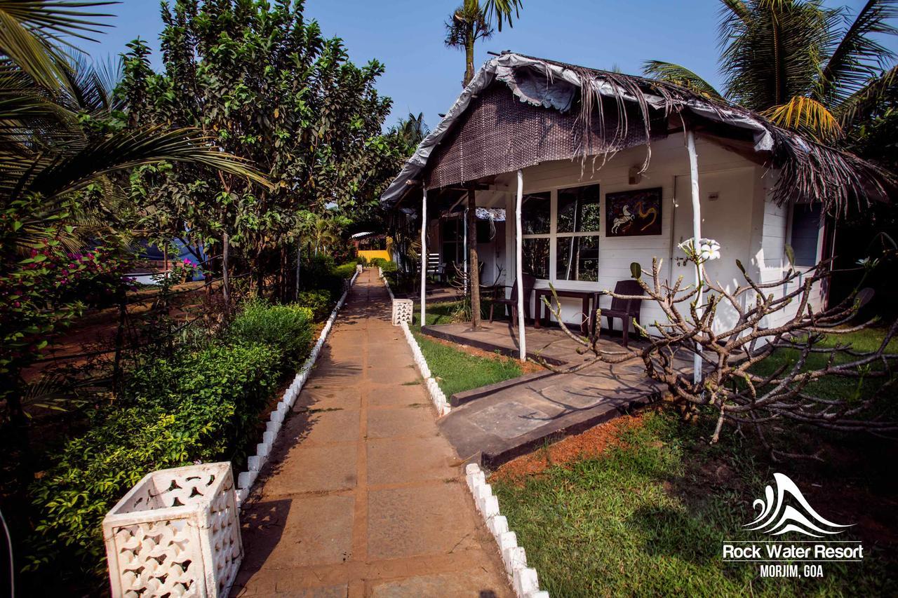 Rock Water Resort Morjim Luaran gambar